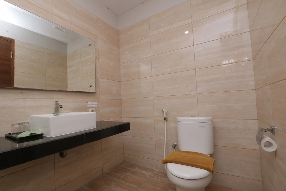 GRAND AMIRA HOTEL 61/63