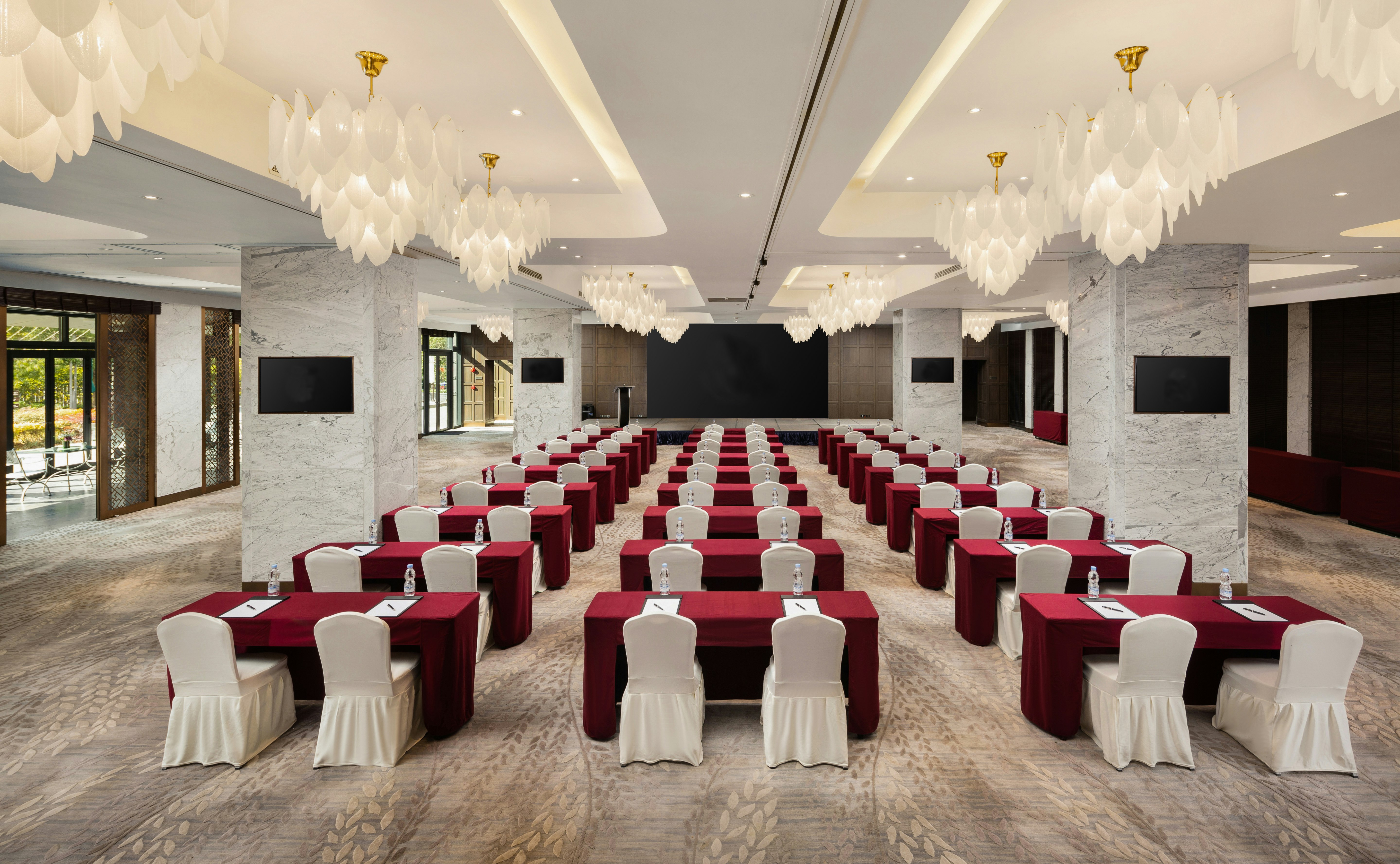 DoubleTree by Hilton Shanghai Hongqiao 12/17