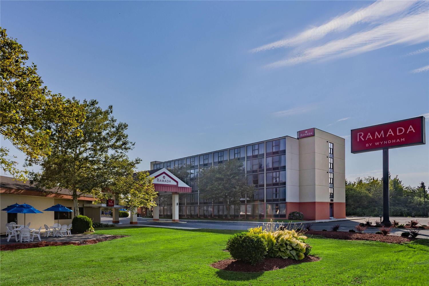 Ramada By Wyndham West Atlantic City 27/35