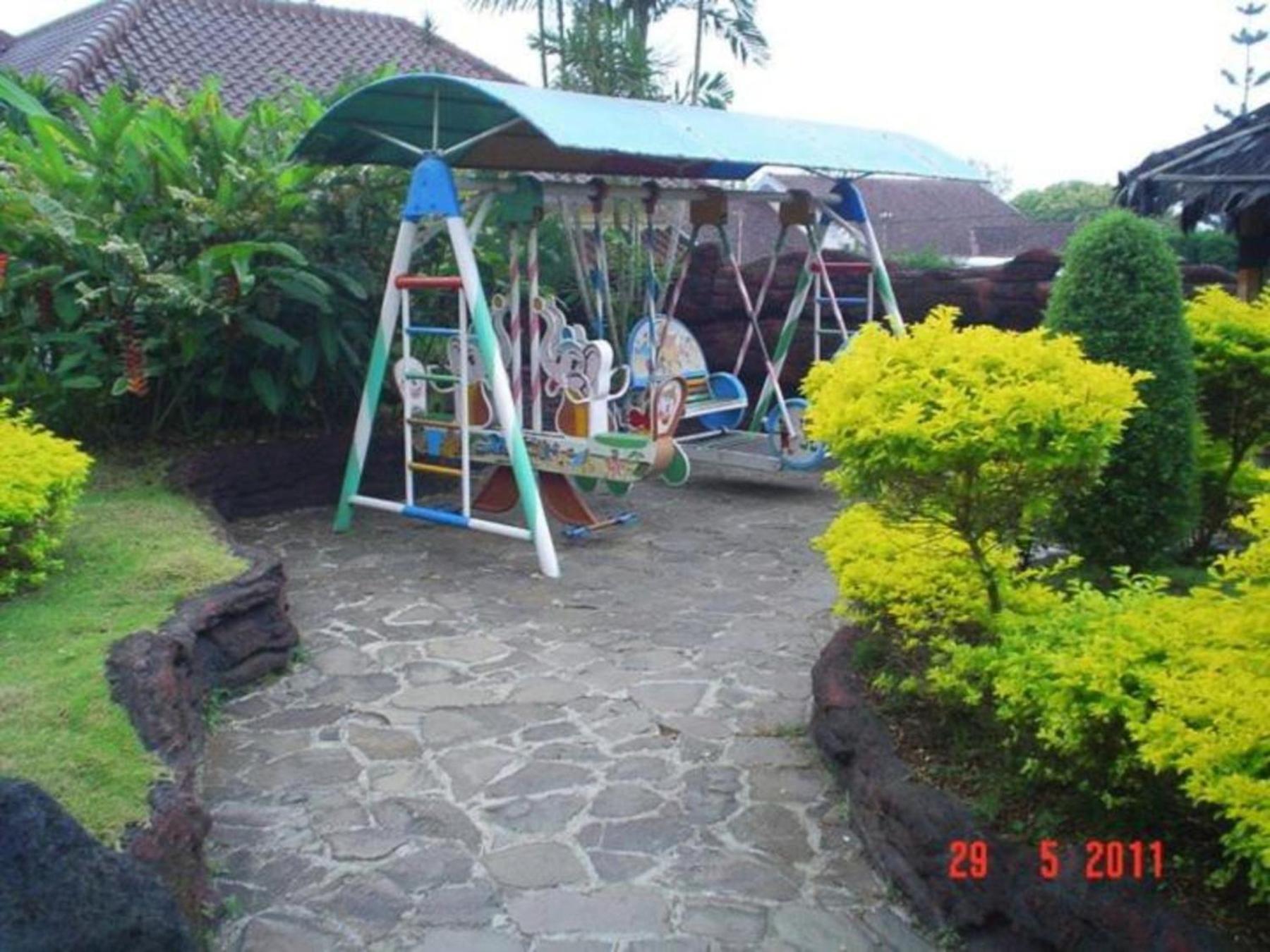 Hotel Mutiara Baru 25/36