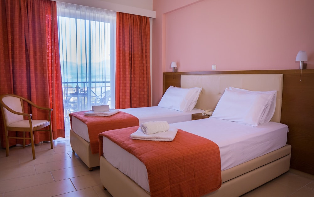 ROOM, DOUBLE OR TWIN BED, SEA VIEW