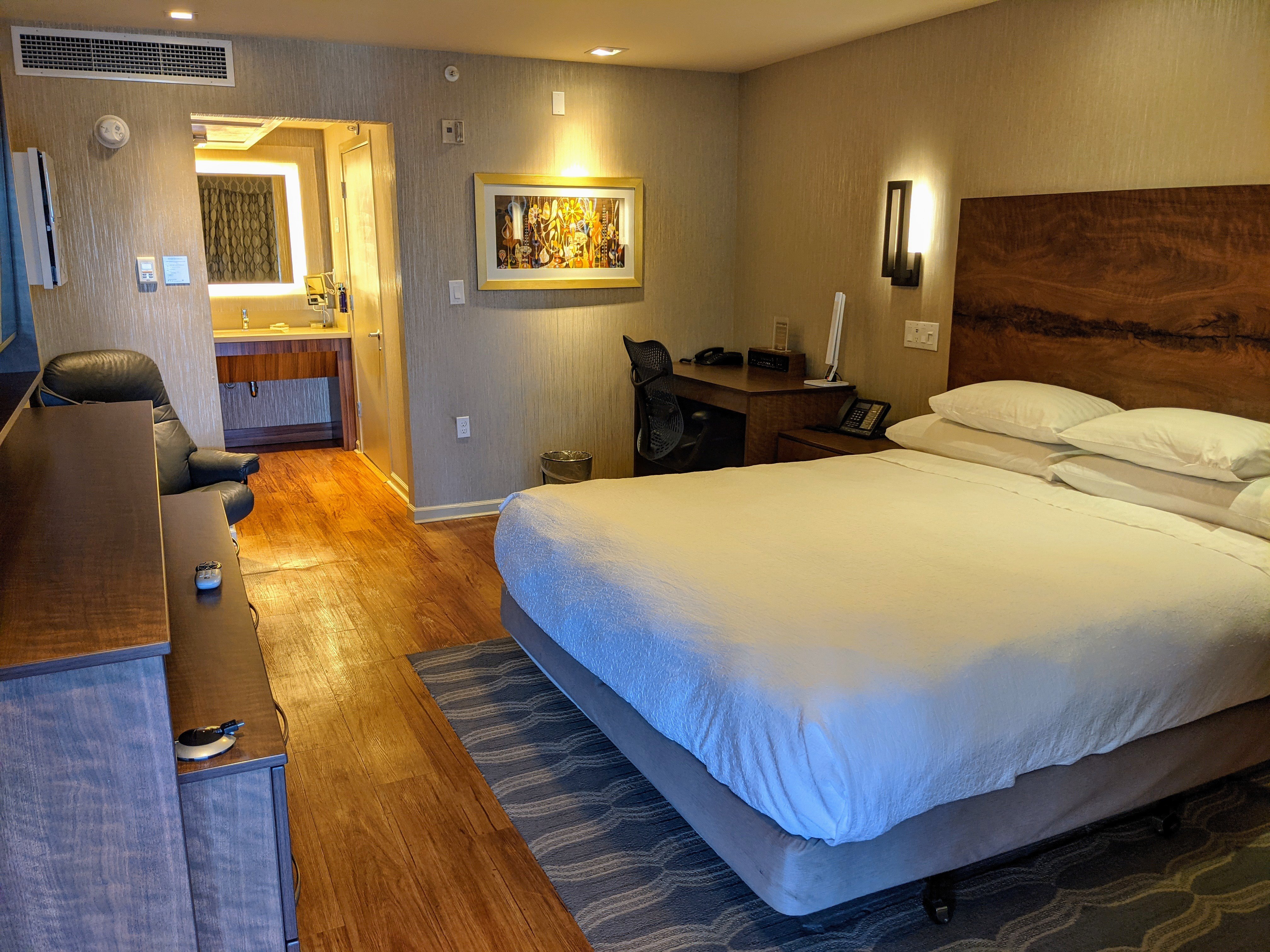 Hotel Strata 6/23