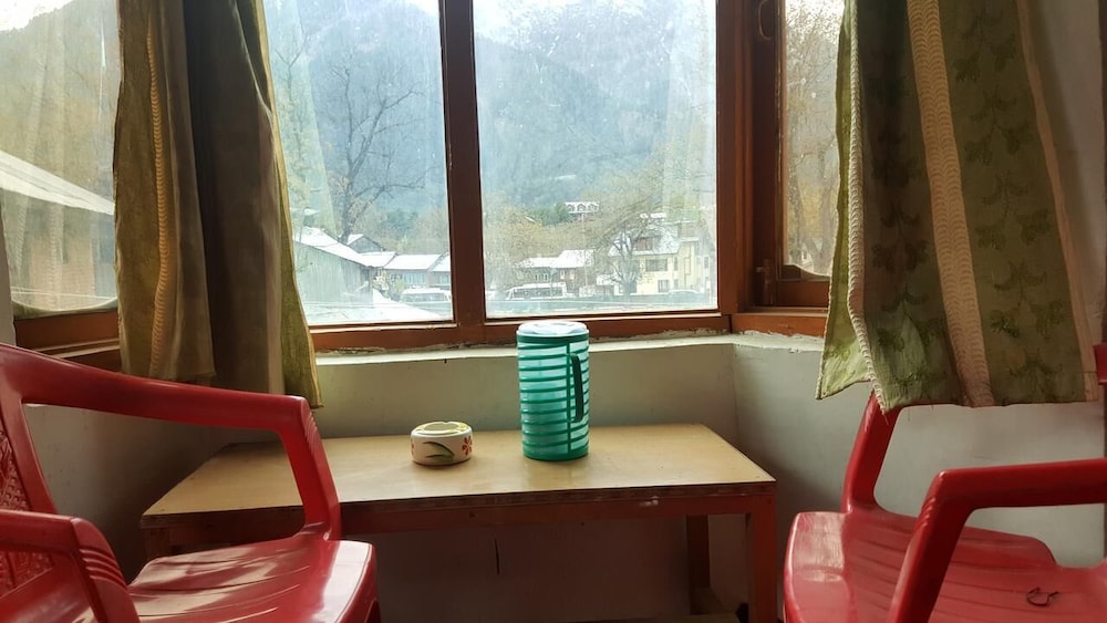 Rising Moon Guest House 20/25