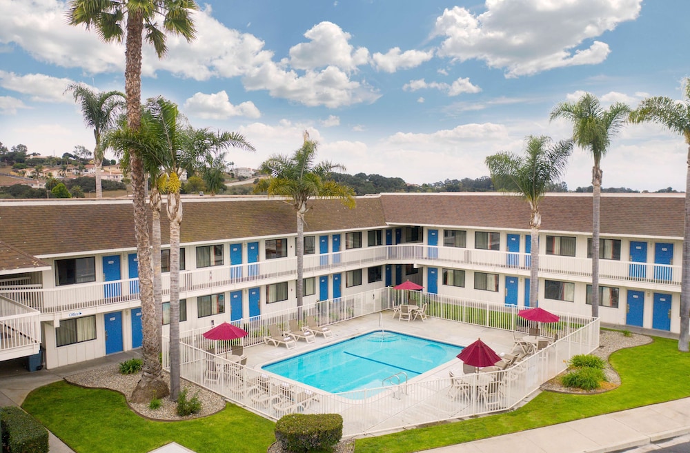 Motel6 Pismo Beach, CA 56/61