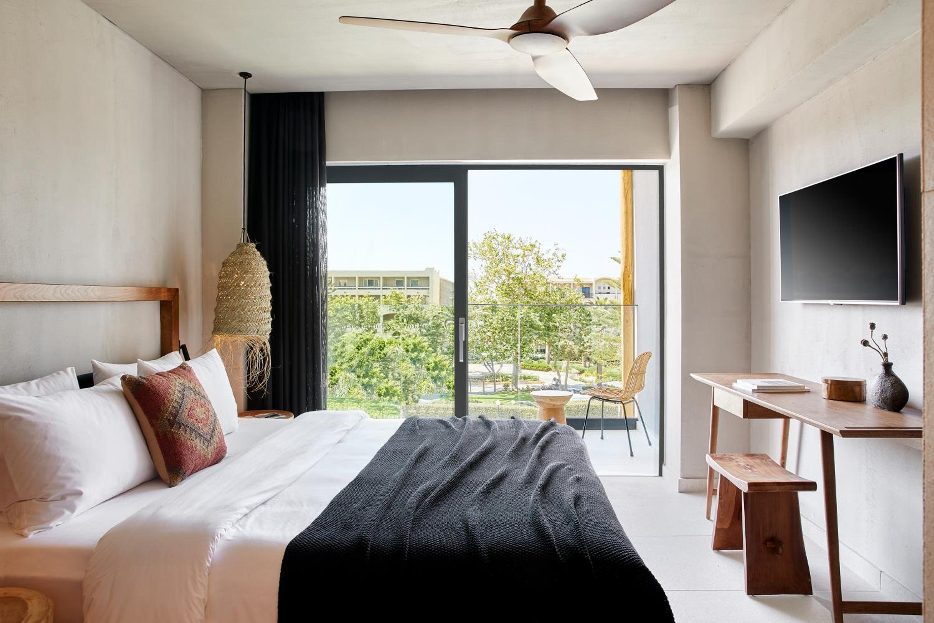 Room, Double Bed, Inland View