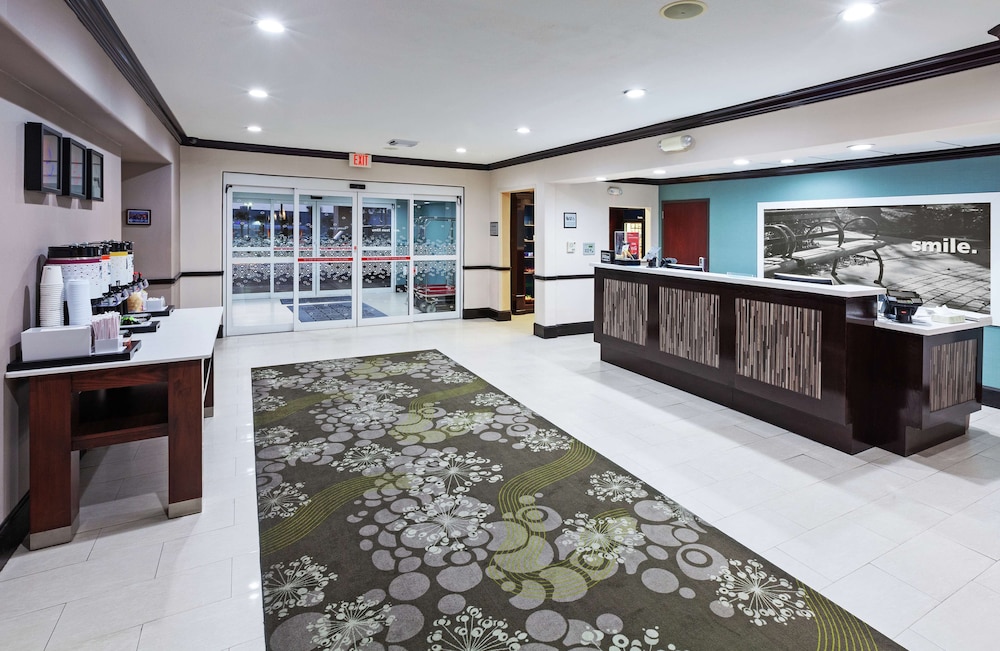 Hampton Inn Suites Galveston 10/68