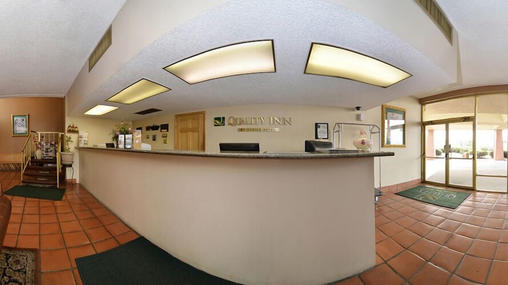 Hotel Inn Santa Fe 9/36
