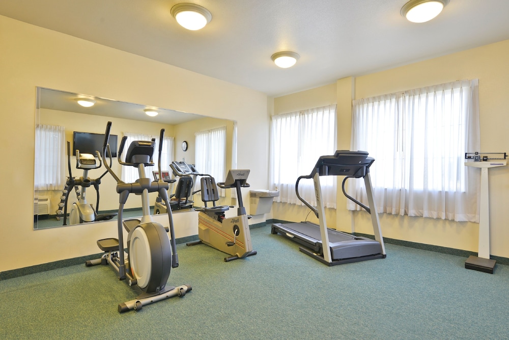 Holiday Inn Express and Suites Tacoma South Lakewood, an IHG Hotel 33/64