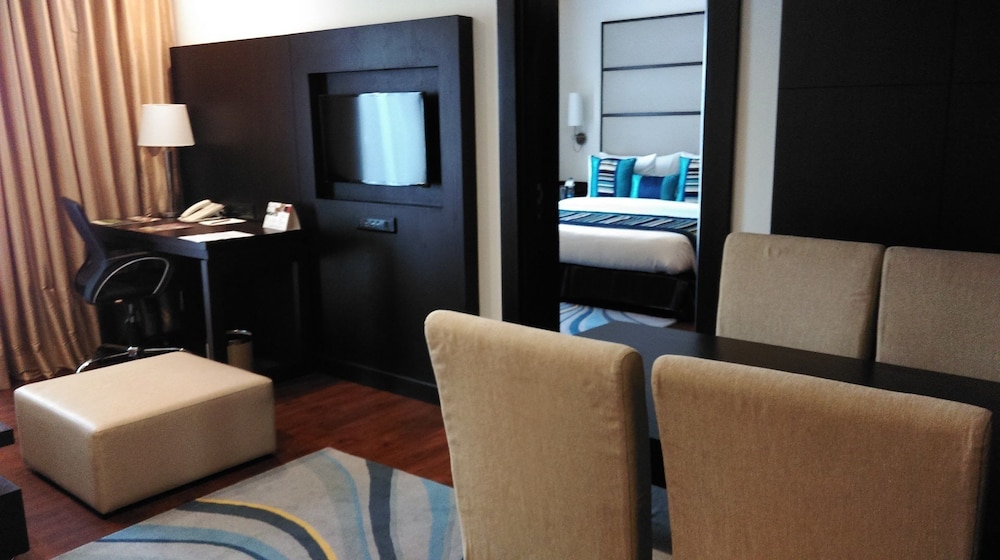 Country Inn And Suites By Radisson Bhiwadi 43/50