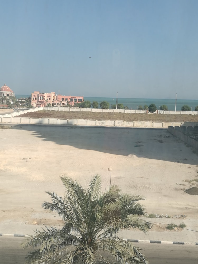فندق نافيتي ورويك الخبر(Naviti Warwick Al Khobar Hotel) 38/39