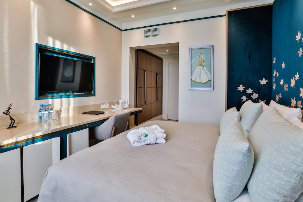 Dreamland Golf Hotel Baku 18/69
