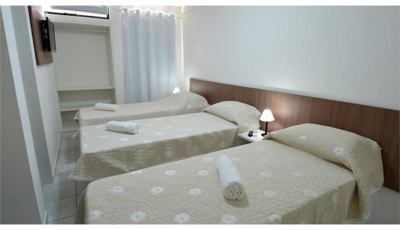 Blue Hotel 17/42