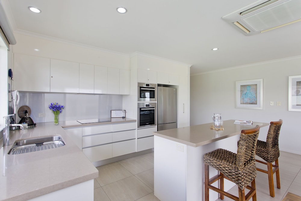 OFFSHORE NOOSA RESORT 57/78