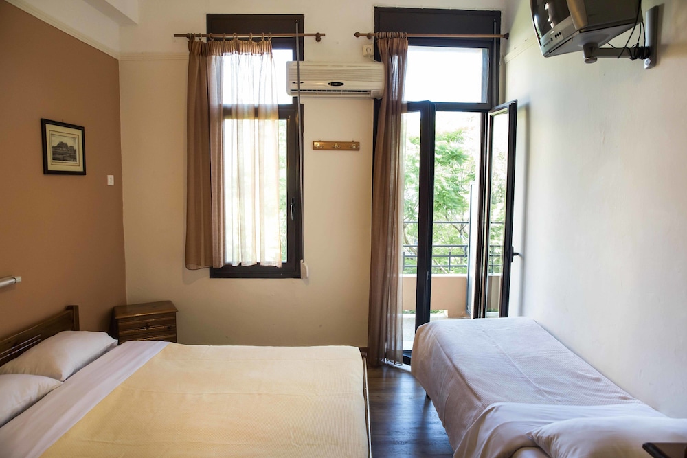 Tempi Hotel 25/38