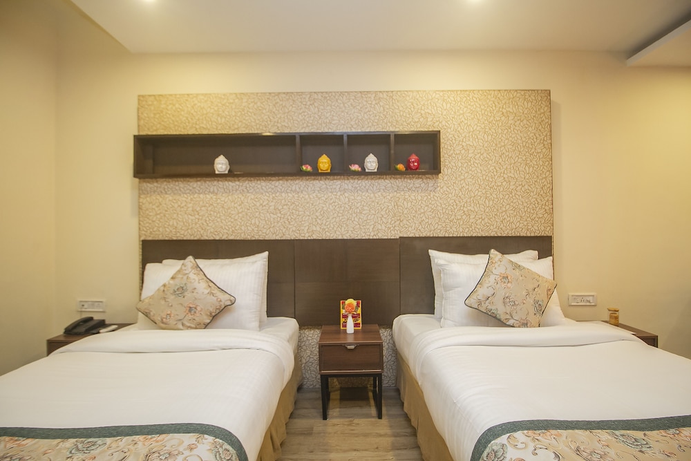 Amritara Surya, Mcleodganj 41/68
