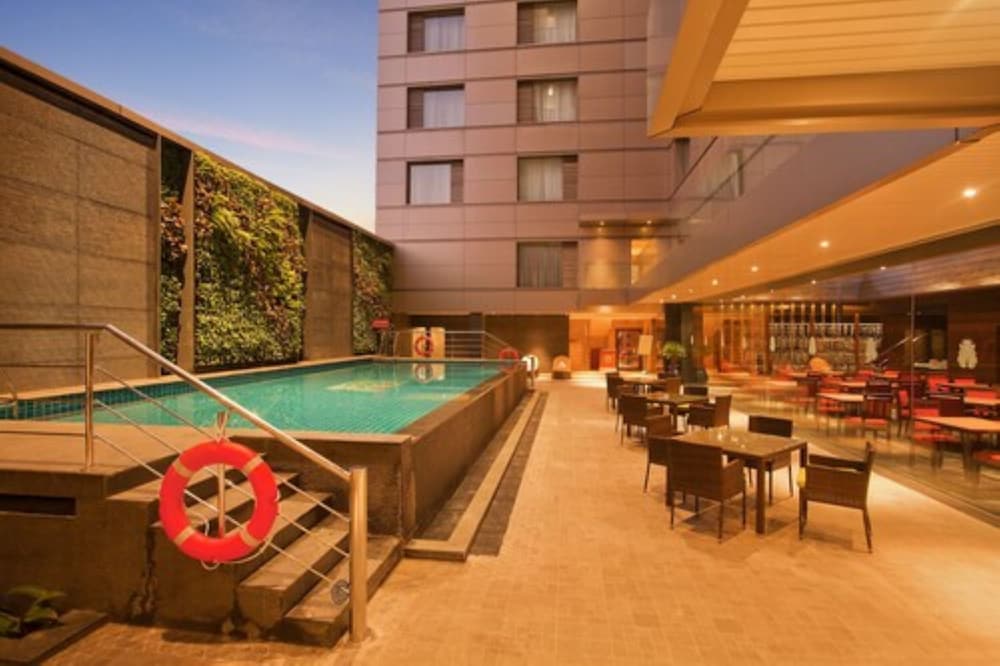 Radisson Blu Hotel Chennai City Centre 17/46