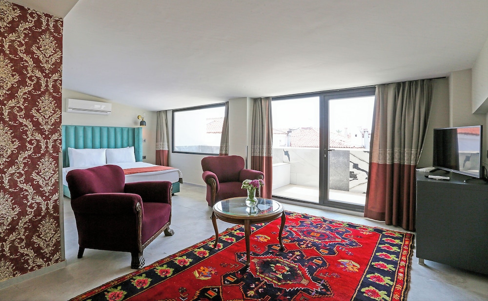 Urla Pera Hotel 11/23