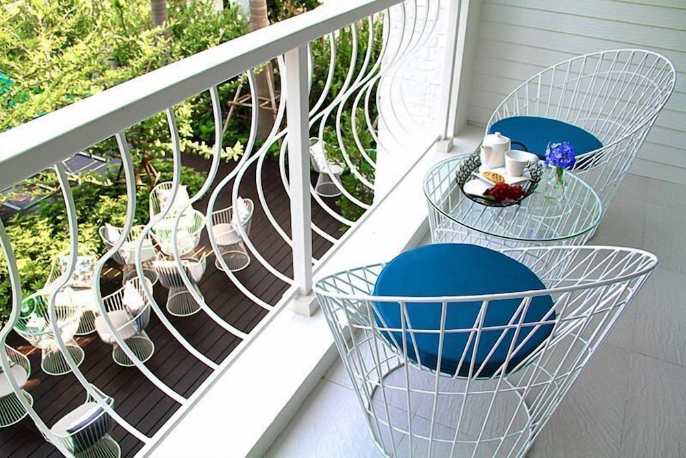 Verano Beach Villa 46/56