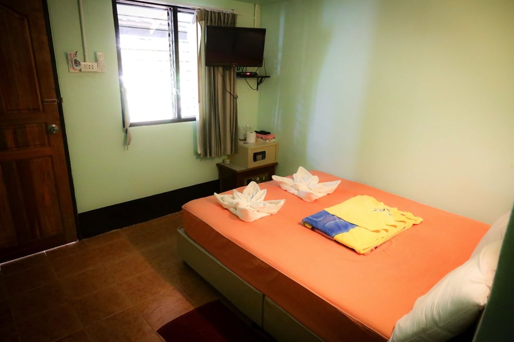 Poohbar Resort & Lotusdive 24/72