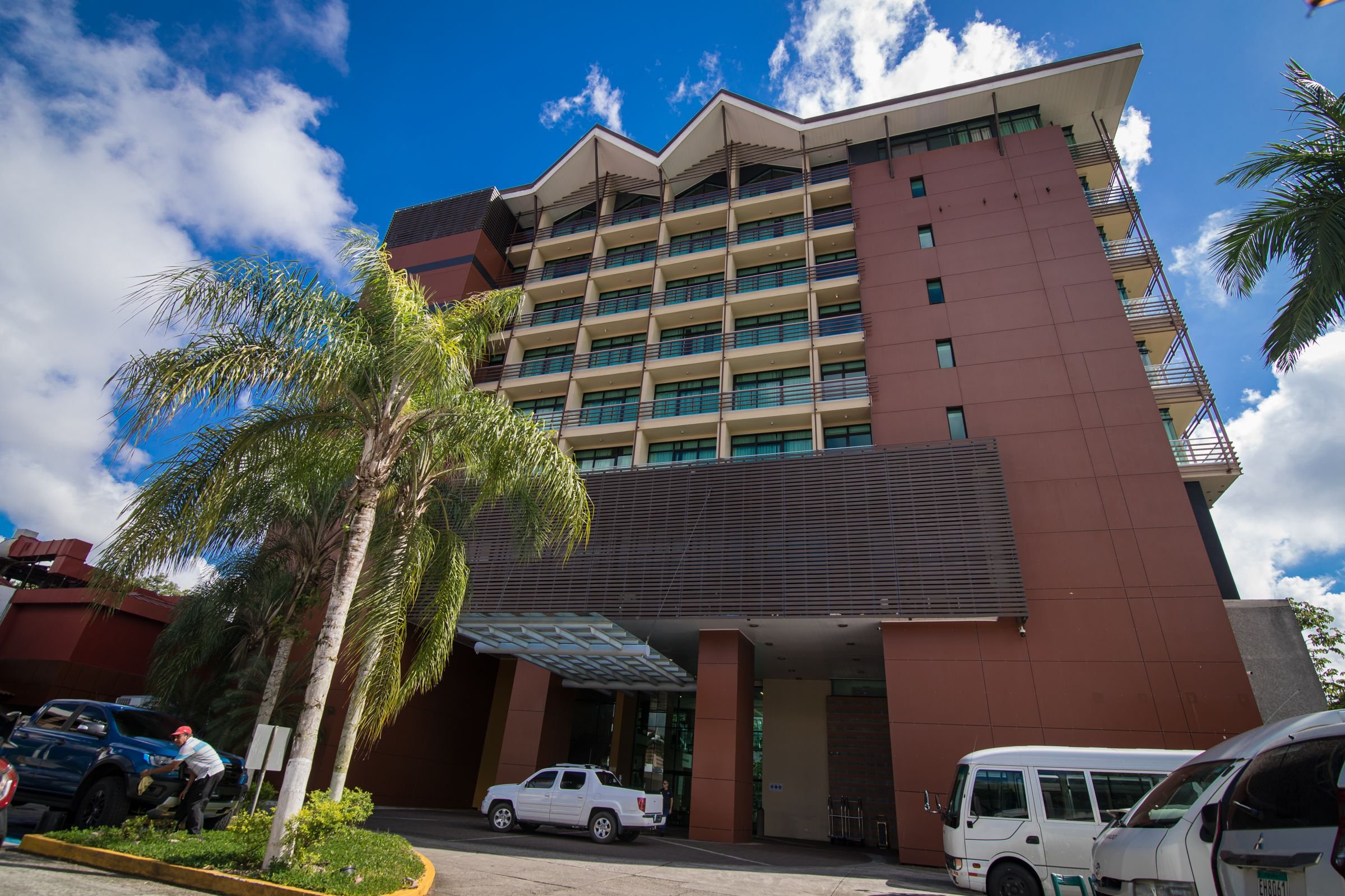 Summit Rainforest Golf Resort & All Inclusive 3/23