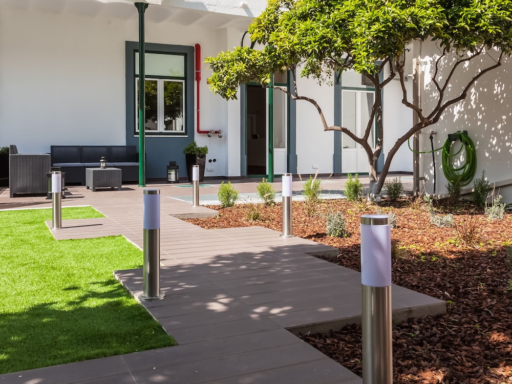 Vila Garden Guesthouse 38/42