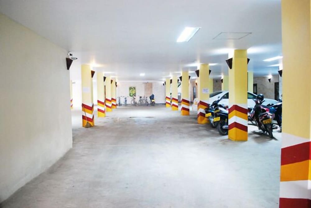 Sengtawan Riverside Hotel 18/23