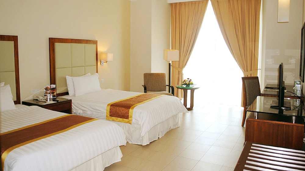 Nilai Springs Resort Hotel 24/57