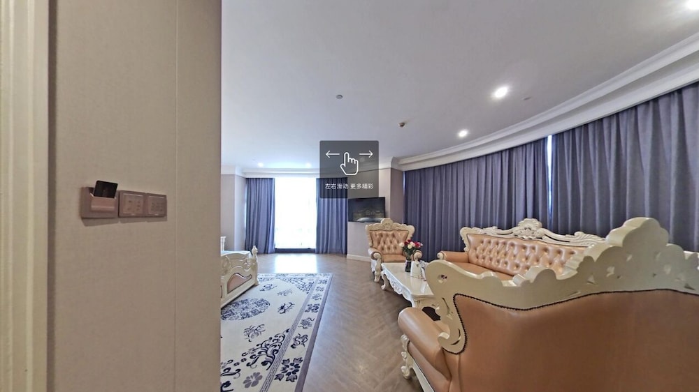 Nan Yang Royal Hotel 36/47