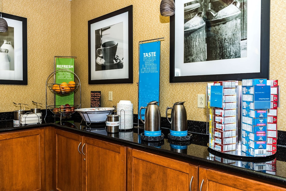 Hampton Inn Easton 47/62