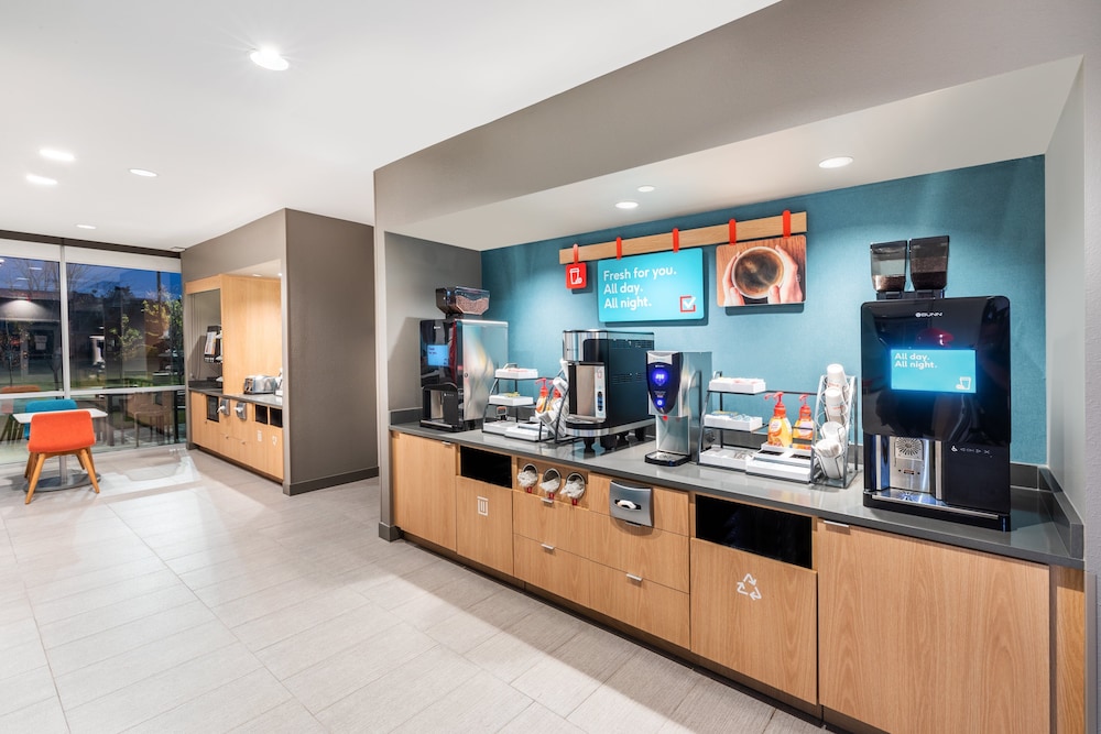 Avid Hotel Bentonville Rogers 49/62