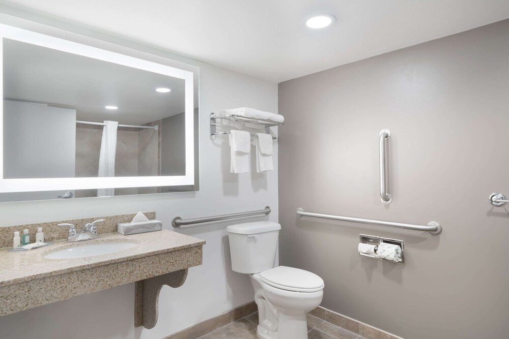 Quality Inn Idaho Falls 52/56