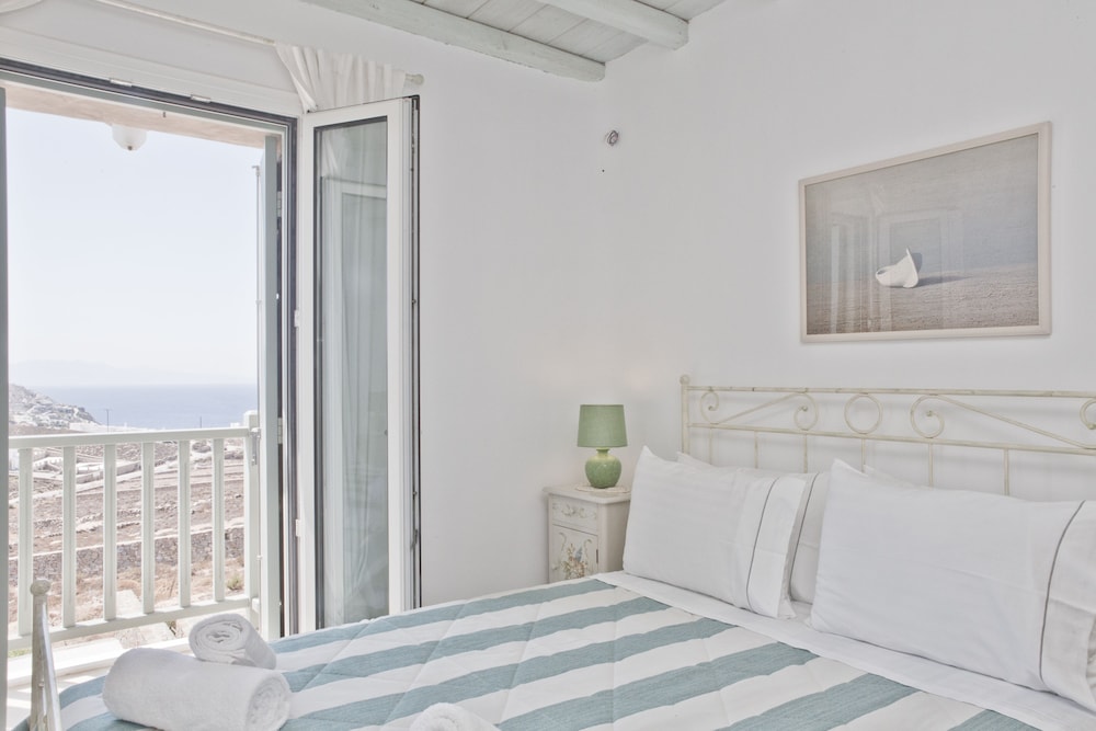 NIRIIDES LUXURY HOMES 12/50