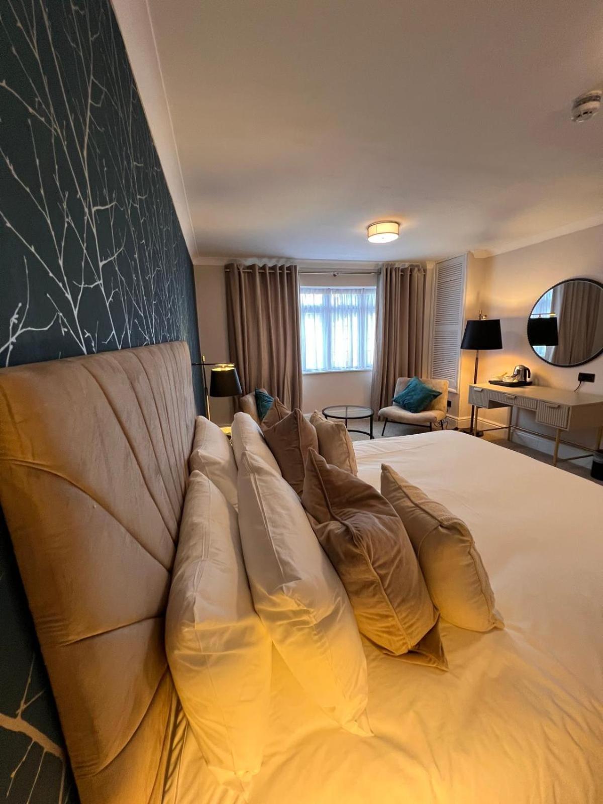 Executive, House, Double Bed, Annex