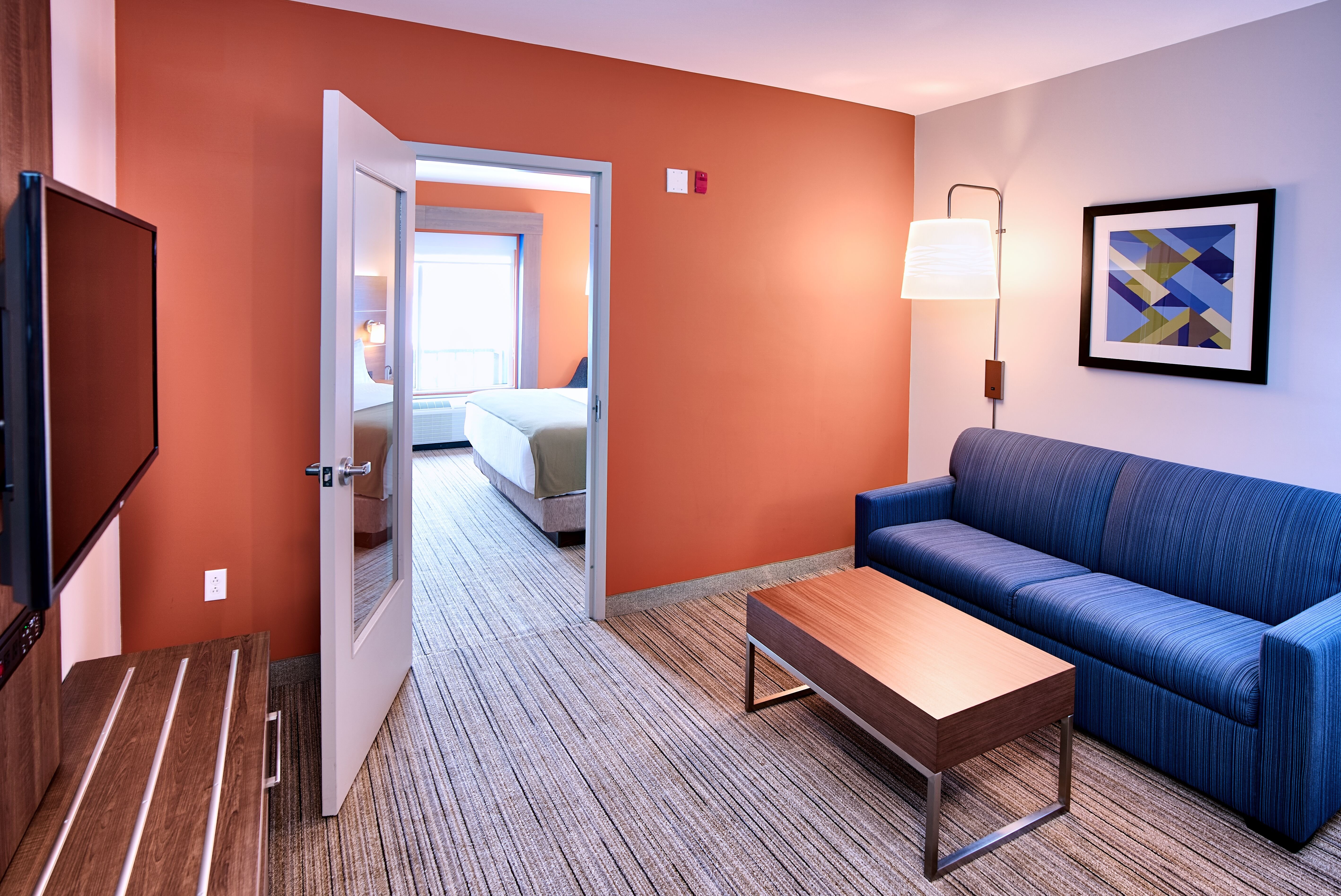 Holiday Inn Express Suites Dieppe Airport 38/63