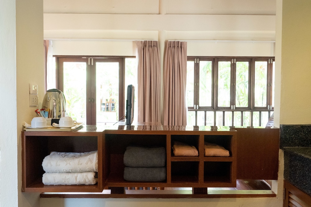 Royal Lanta Resort & Spa 54/71