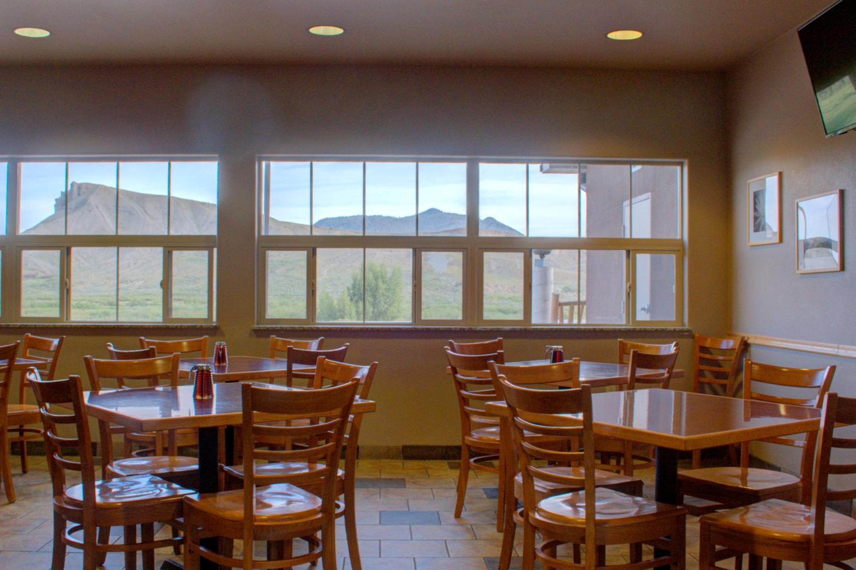Allington Inn and Suites of Kremmling 19/28