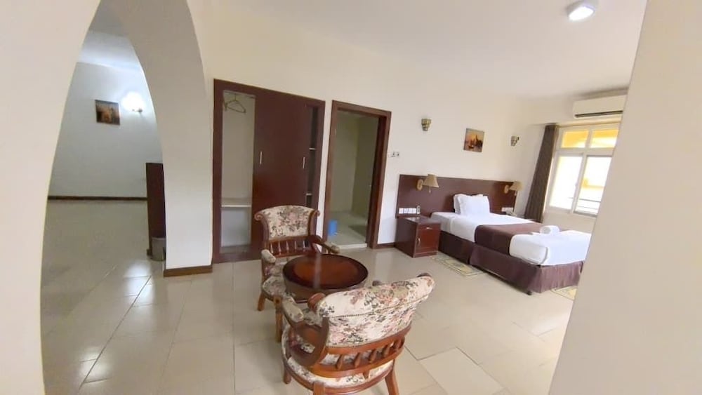 Isamilo Lodge 35/50