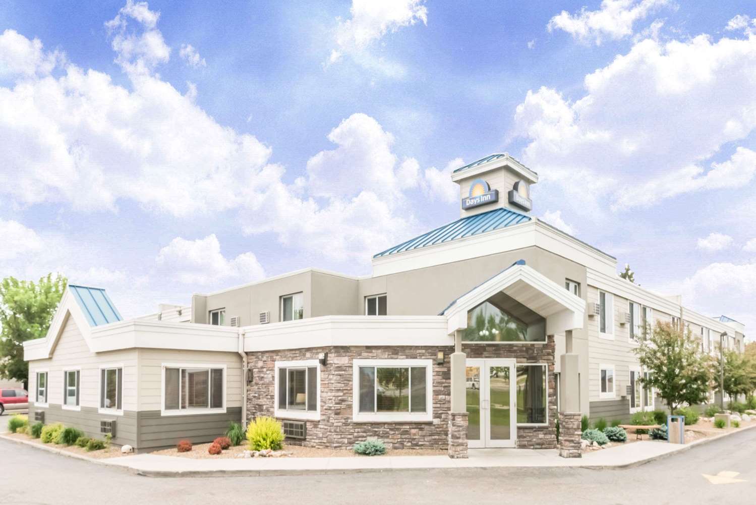 Days Inn by Wyndham Bismarck 2/32