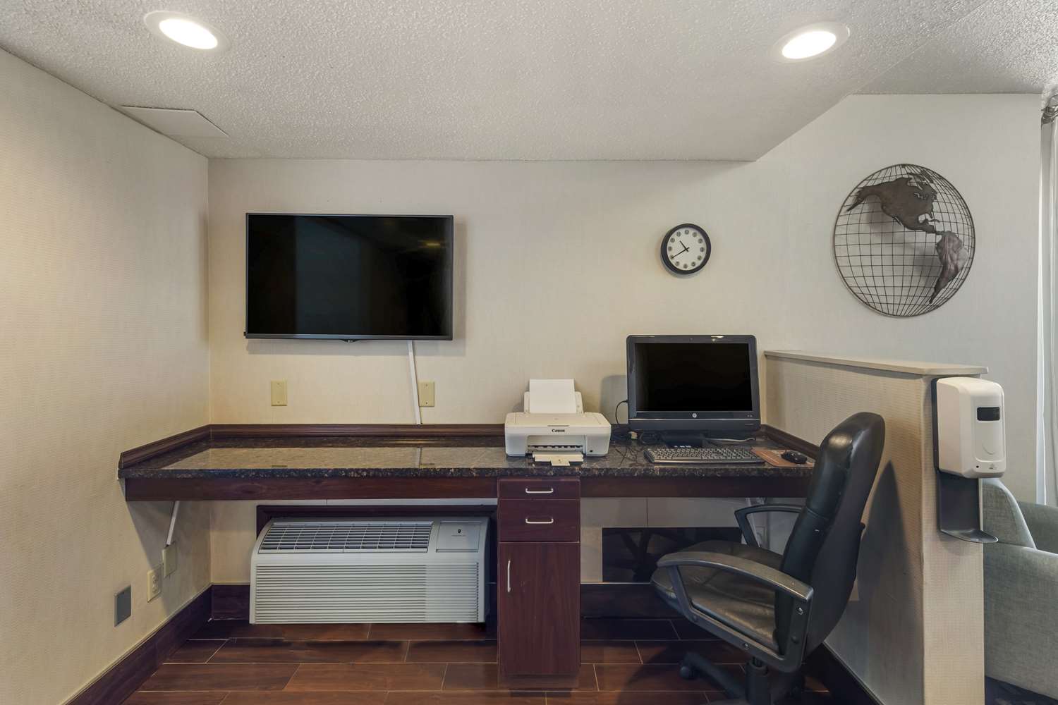 Best Western Athens Inn 25/30