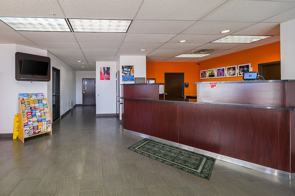 Motel6 Amarillo, TX 7/53
