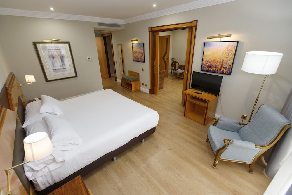 Hotel Oca Puerta Del Camino 13/70