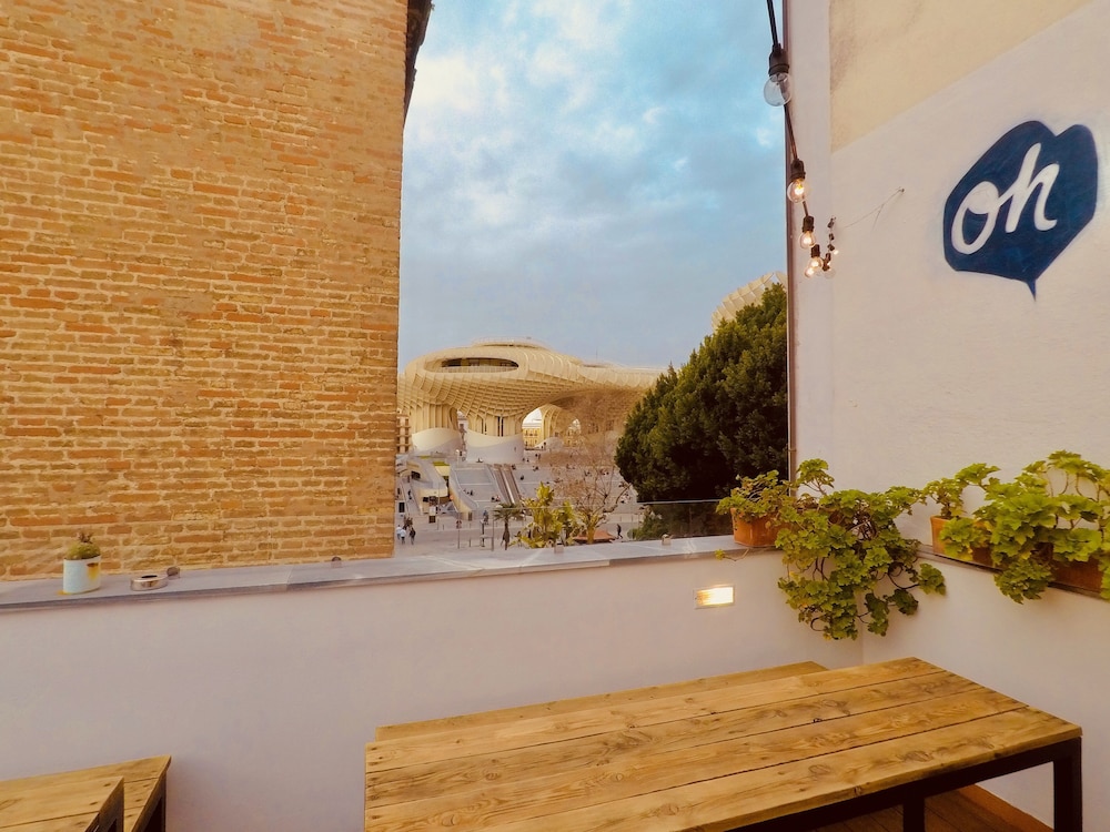 Oasis Backpackers Hostel Sevilla 40/45