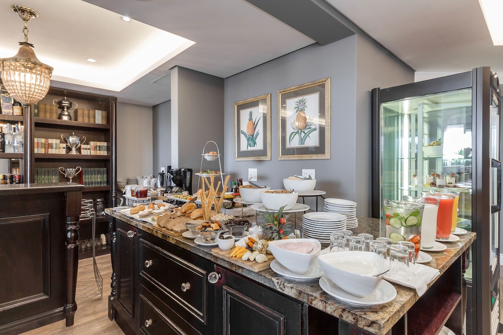 Romney Park All Suite Hotel And Spa 52/74