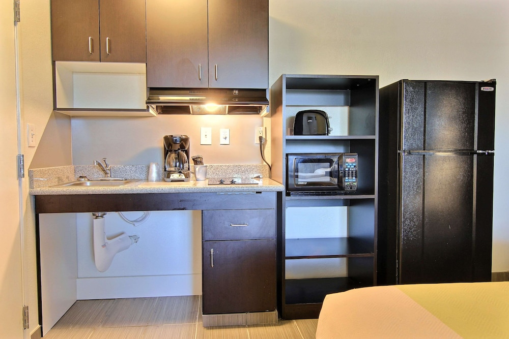 Studio 6 Extended Stay - Austin, TX - Northwest 34/49