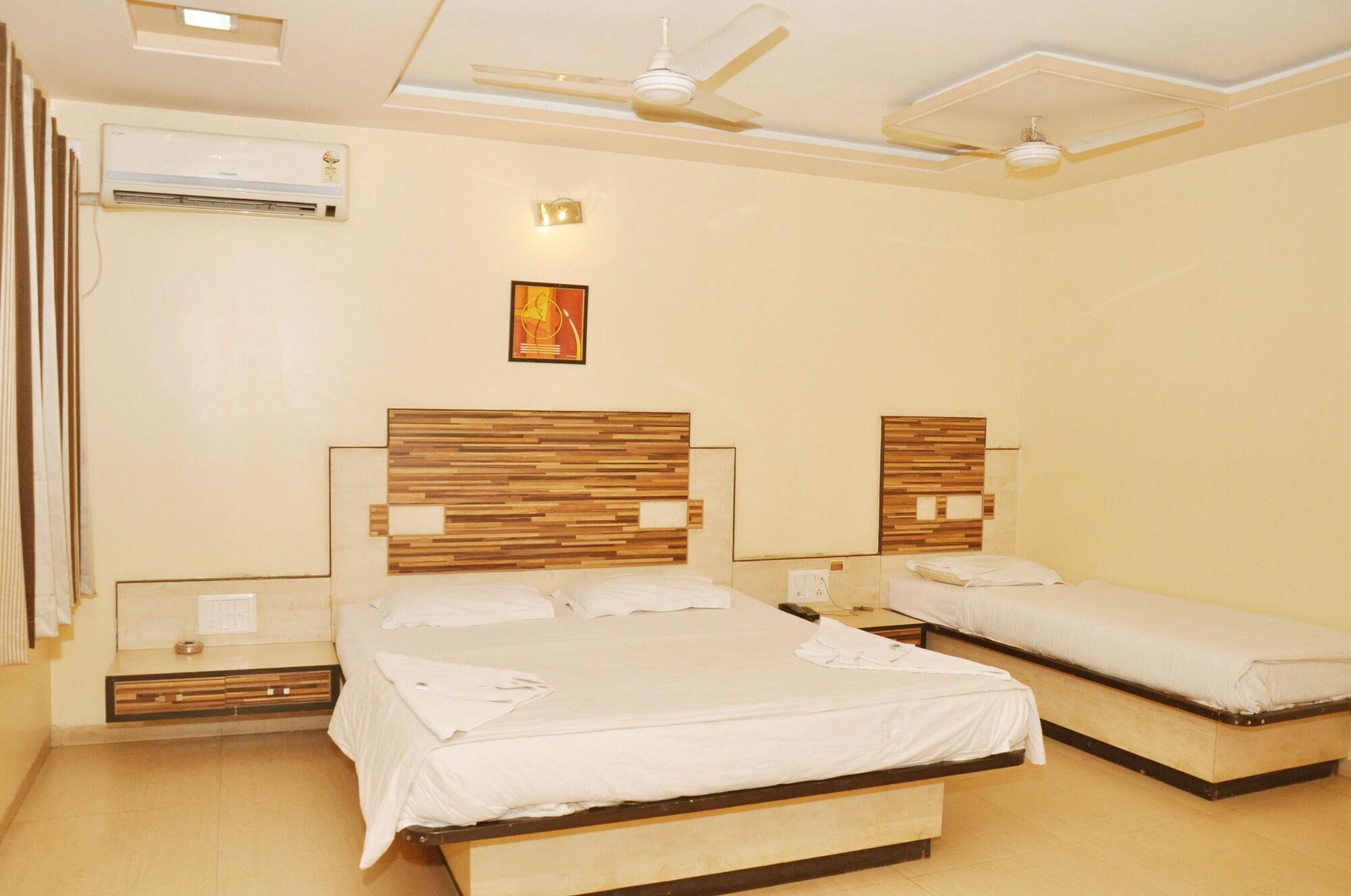 Hotel Sai Suraj Palace 4/20