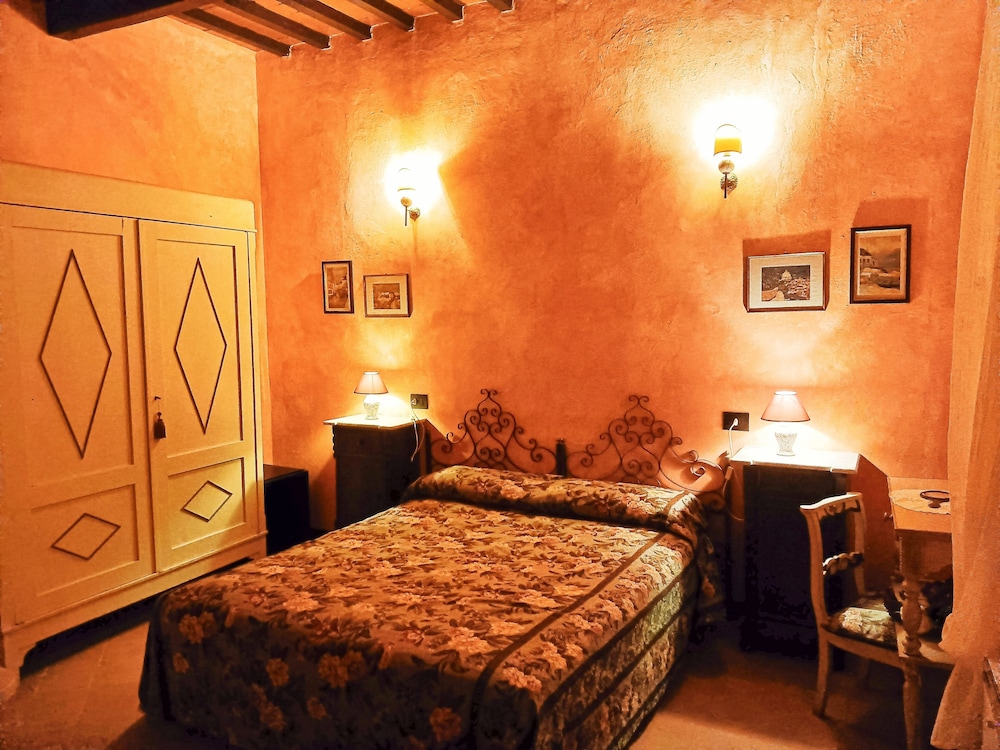 Locanda Etrusca 12/50