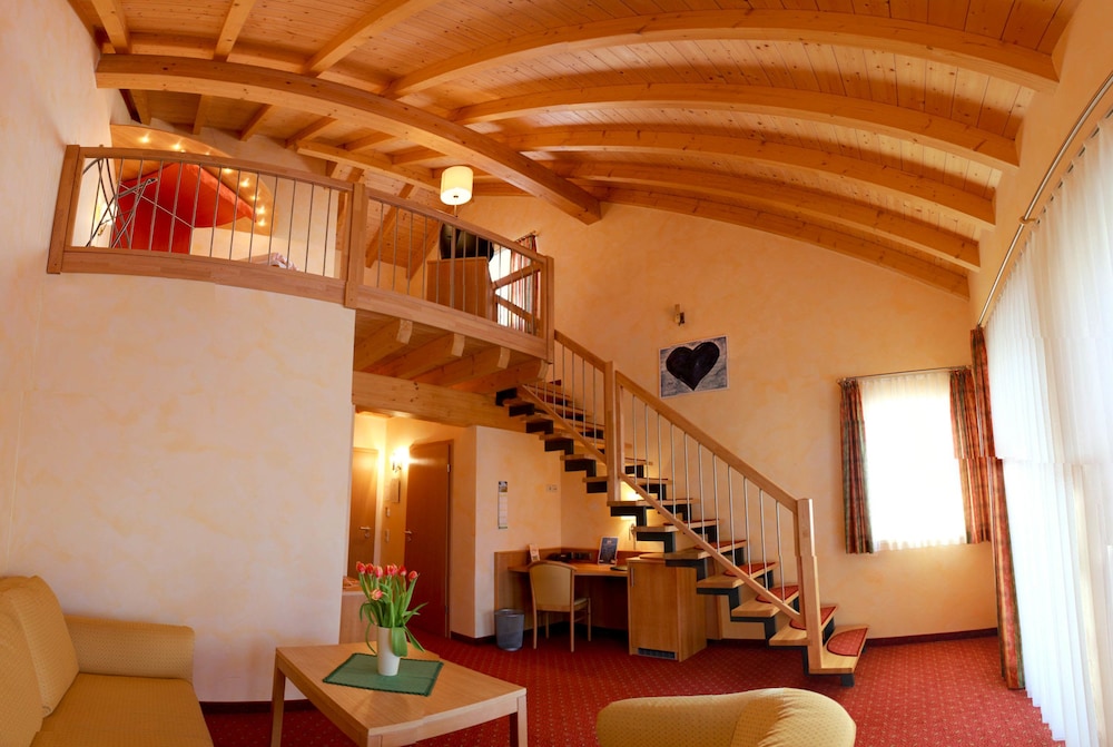 Hotel Froehlich 19/30