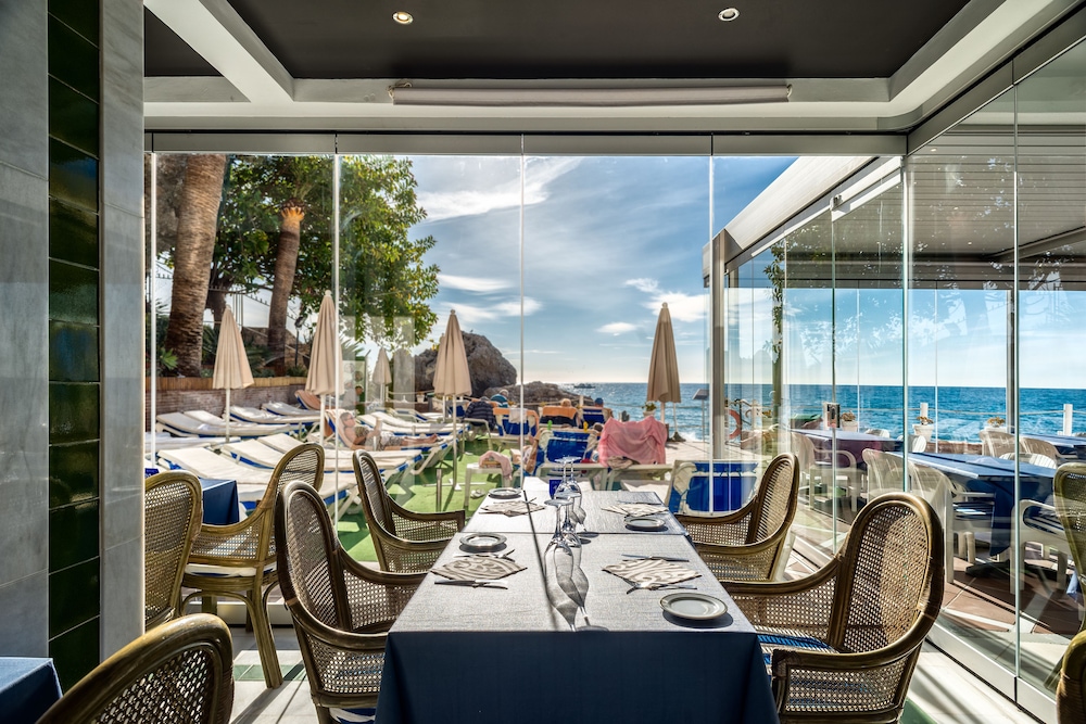 BALCON DE EUROPA HOTEL 41/67