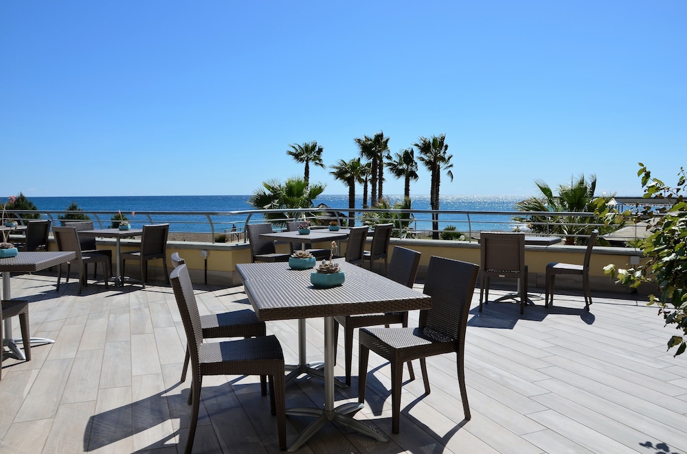 Aregai Marina Hotel Residence 3/67