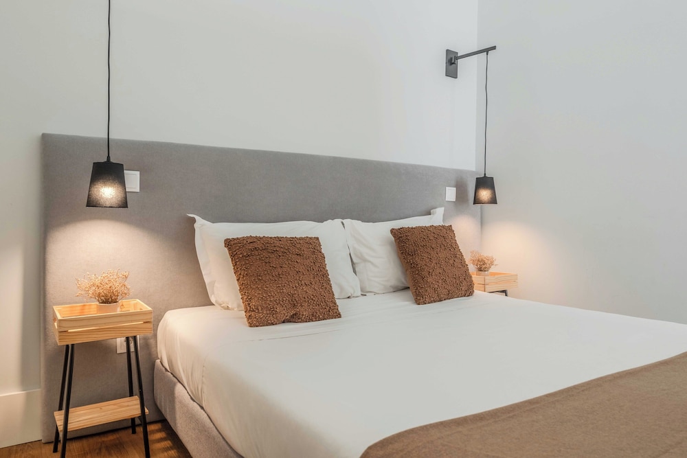 Design, Apartment, Queen Bed, Sofa, Balcony
